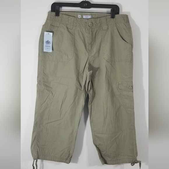 Izod Capri Pants NWT. Green. Size 10. Lightweight. Retail: $45. Measures - Picture 1 of 9